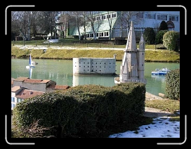 P.idf.seb 161 * 640 x 480 * (56KB)